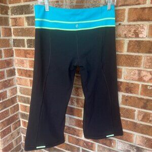 Lululemon  Cropped Workout Straight Wide -Leg Capri Pants